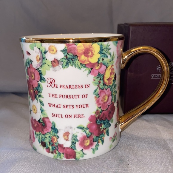 Bx47 New in box, vintage Victorian trading Co Mug - Picture 2 of 6